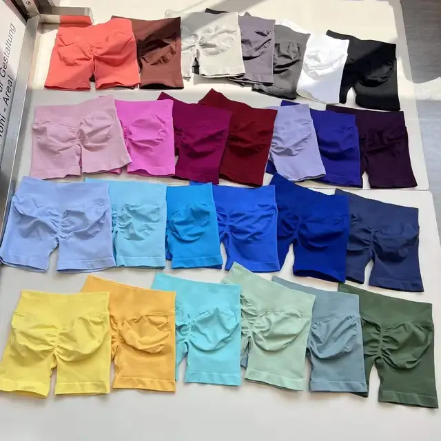 Nahtlose Booty-Yoga-Shorts mit hoher Taille 4