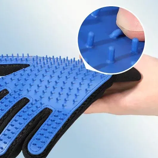 Gummi-Fellpflegehandschuh 3