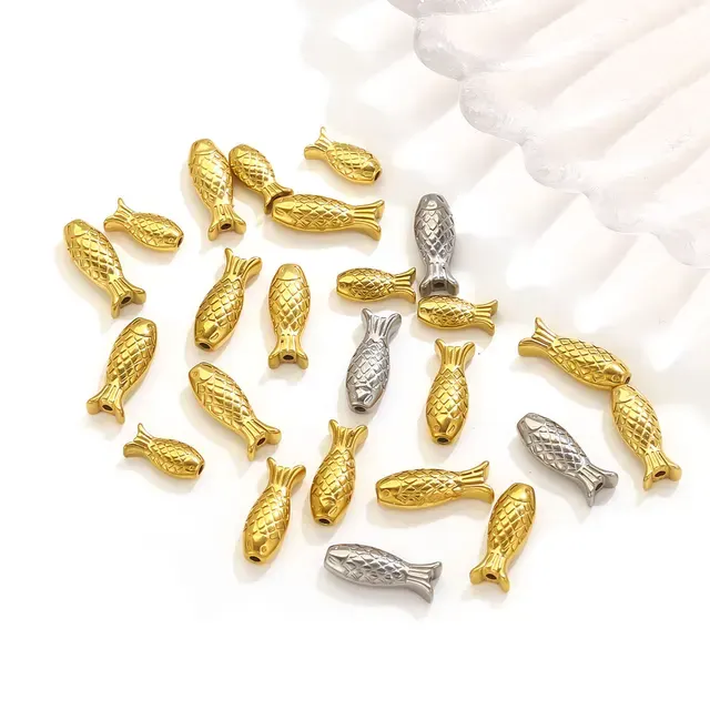 Spacer-Perlen mit Charms 4