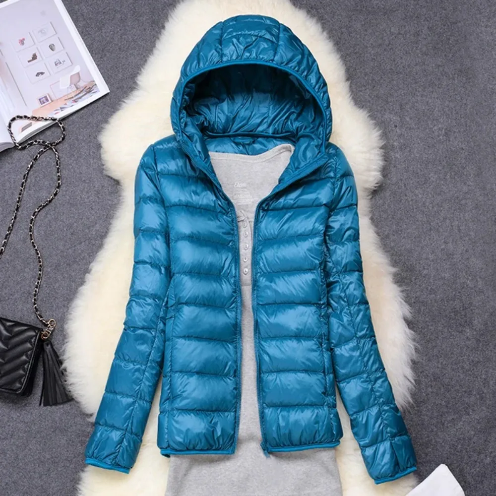 Damen-Daunenjacke mit Kapuze 4