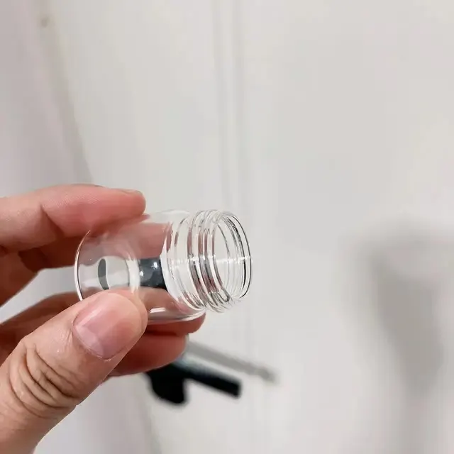 Mini-Glasflasche 4