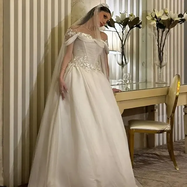Brautkleid 2