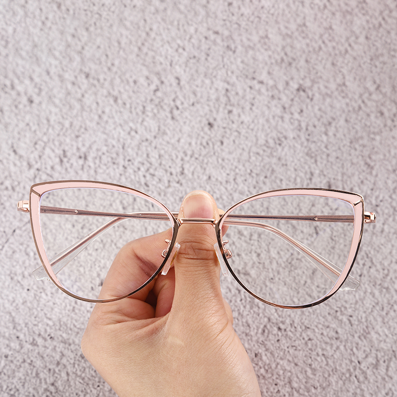 Photochrome Cat-Eye-Brille aus Metall 3