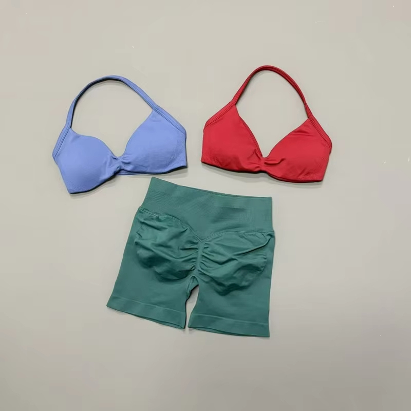 Nahtloses Yoga-Set mit Push-up-Bh 4