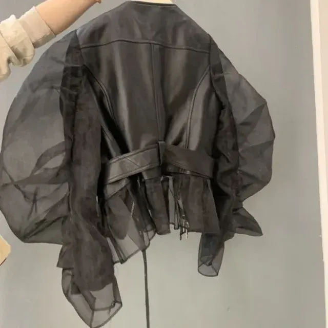 Kunstleder-Jacke mit Organza 2