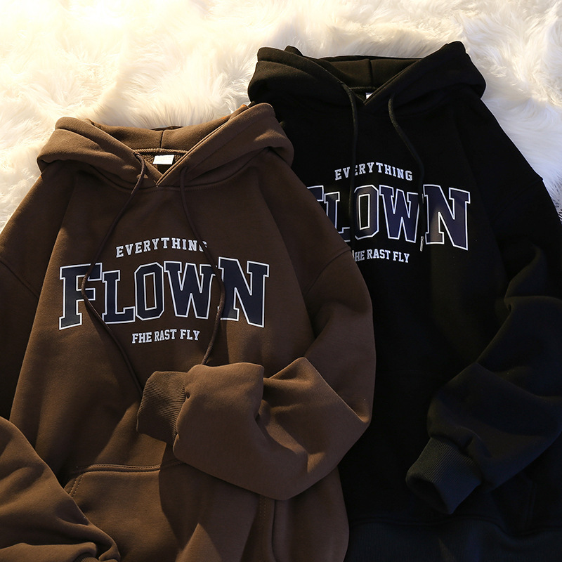 Kapuzenpullover mit Print