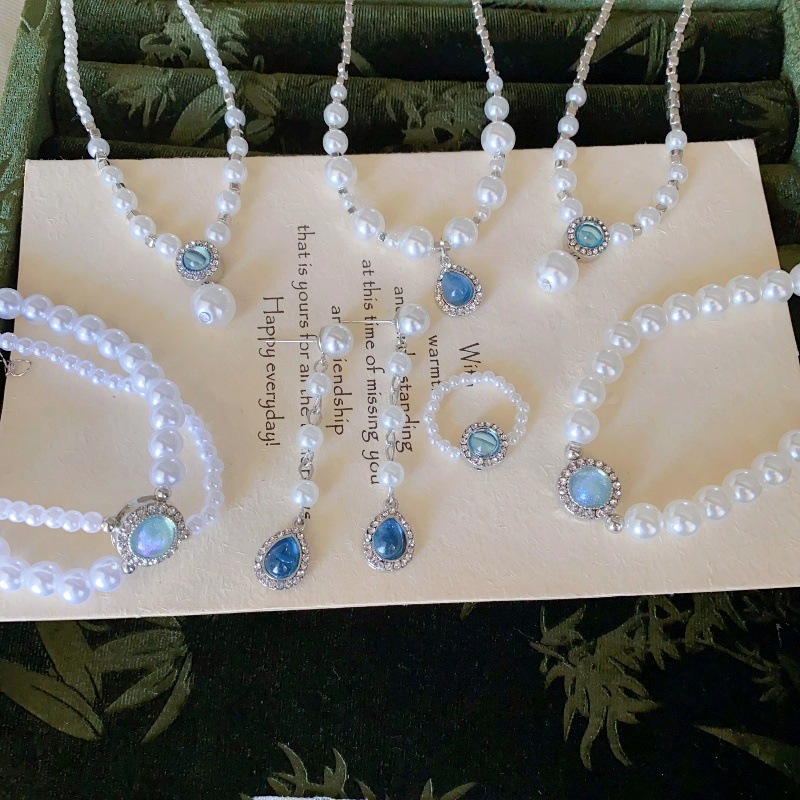 Edelsteinkette