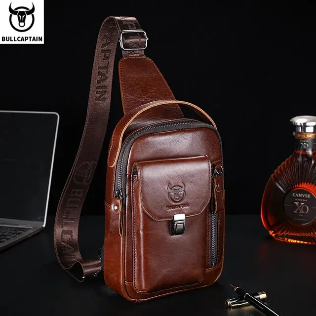 Leder-Brusttasche 2