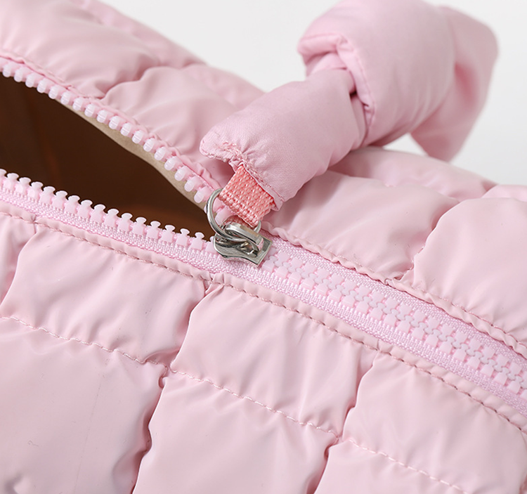 Gesteppte Kosmetiktasche aus Nylon, wasserdicht 4