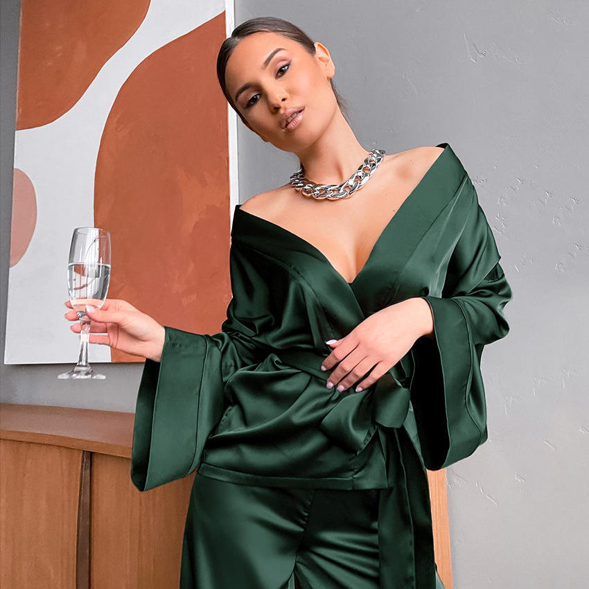 Zweiteiliger Satin-Seiden-Schlafanzug für Damen 3