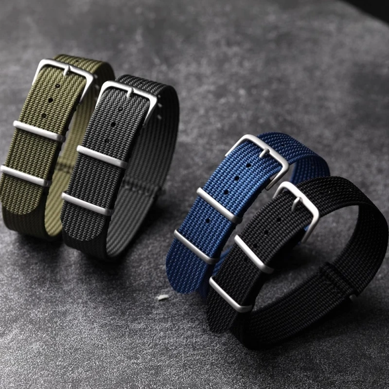 Geripptes Nylon-NATO-Uhrenarmband 18-22 mm 4