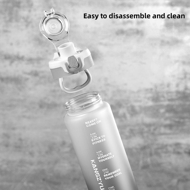 Auslaufsichere Sportflasche 950ml mit Strohhalm 4