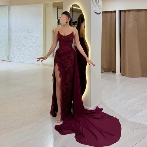 Spitzen-Abendkleid