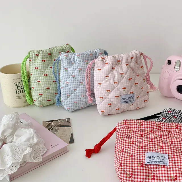 Gesteppte Kosmetiktasche 3