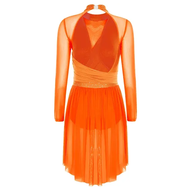 Lyrisches Tanzkleid 4
