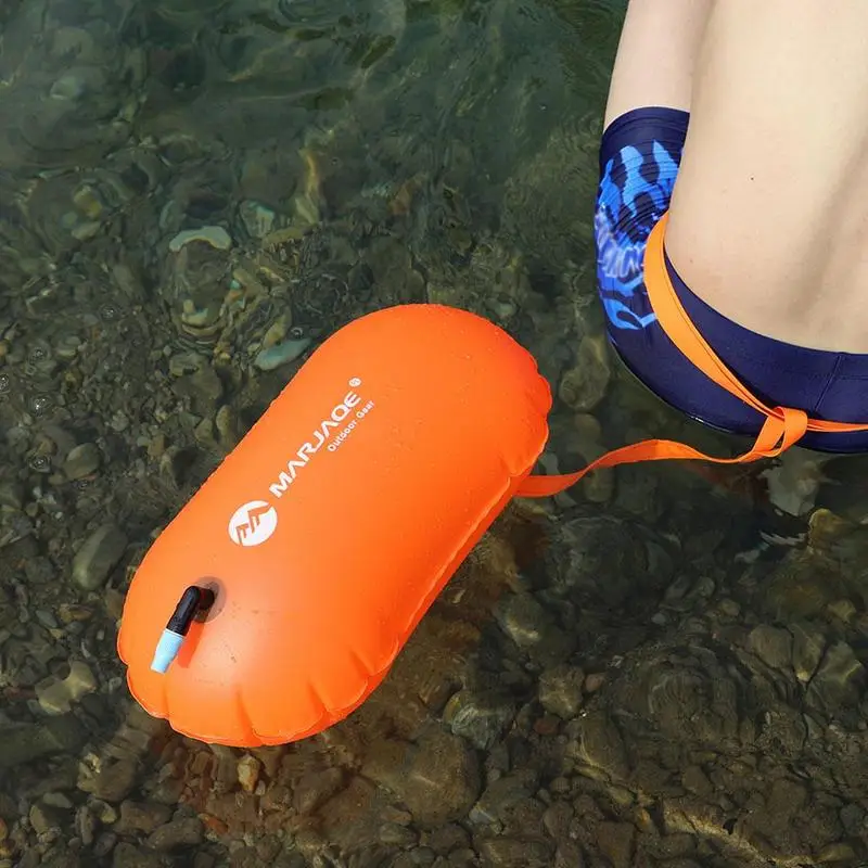 Aufblasbare PVC-Schwimmboje mit Trockentasche 4