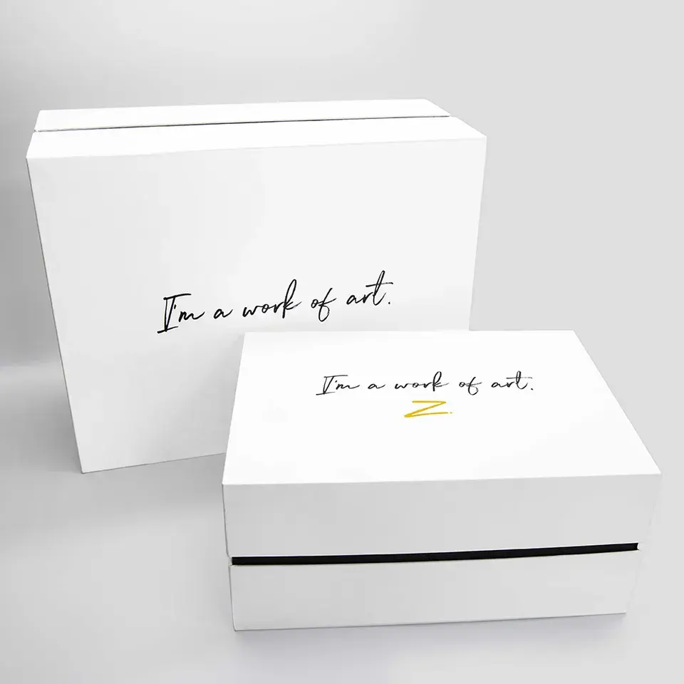 Weiße Papier-Geschenkbox mit Deckel und Boden 4