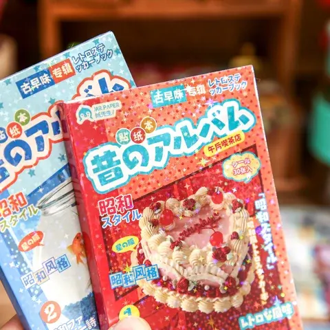 Kawaii Stanz-Aufkleberbuch im Fantasy-Stil