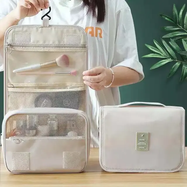 Große Kulturtasche mit Haken und Wasserdichtigkeit 2