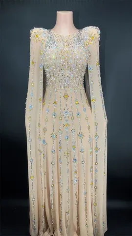 Abendkleid mit Cape
