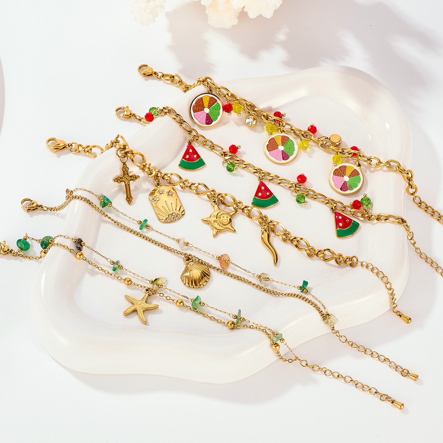 Vergoldetes Edelstahl-Armband mit Ozean-Charms 2
