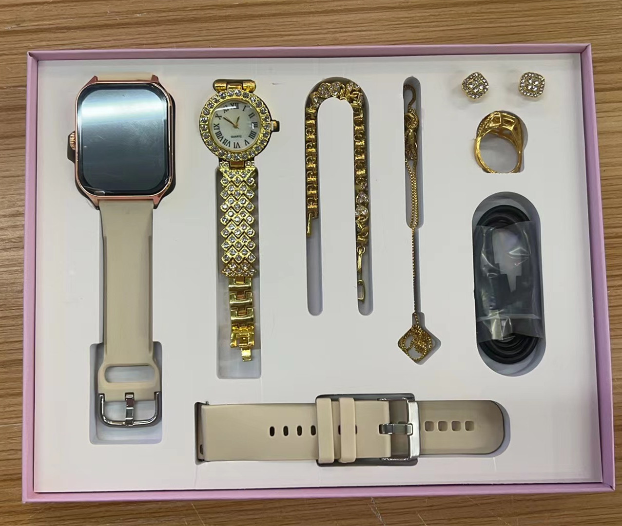 Smartwatch-Set mit 8 Wechselarmbändern 4