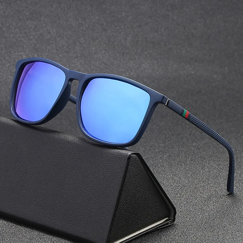 Großrahmige Sonnenbrille 2