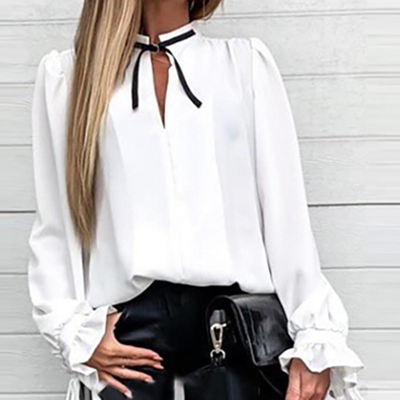 Bluse mit Schnürung