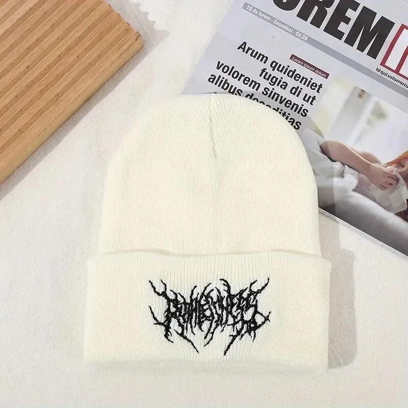 Gothic Strickmütze aus Acryl für Damen und Herren 3