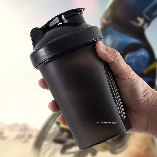 400-ml-Proteinshaker mit Edelstahlkugel 3