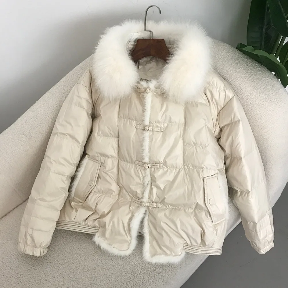 Damen-Daunenjacke mit Echtpelzkragen 2