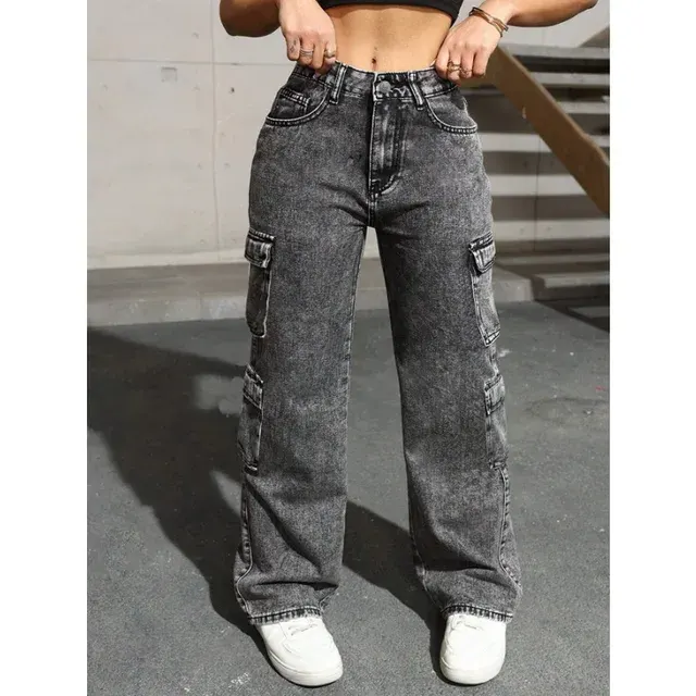 High-Waist-Cargojeans 2