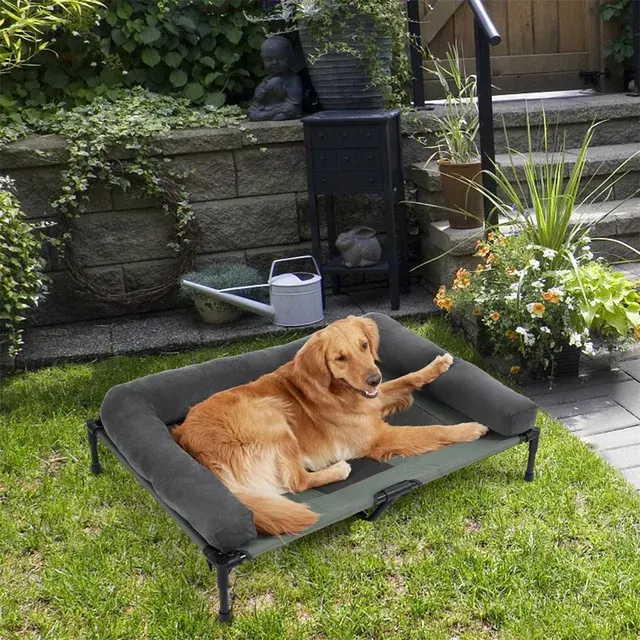 Erhöhtes Outdoor-Hundebett 4