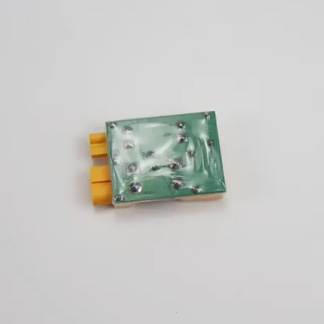 Akku-Kurzschlussschutz-Stecker 3