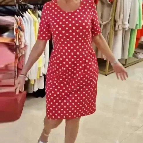 Punkte-Kleid 1