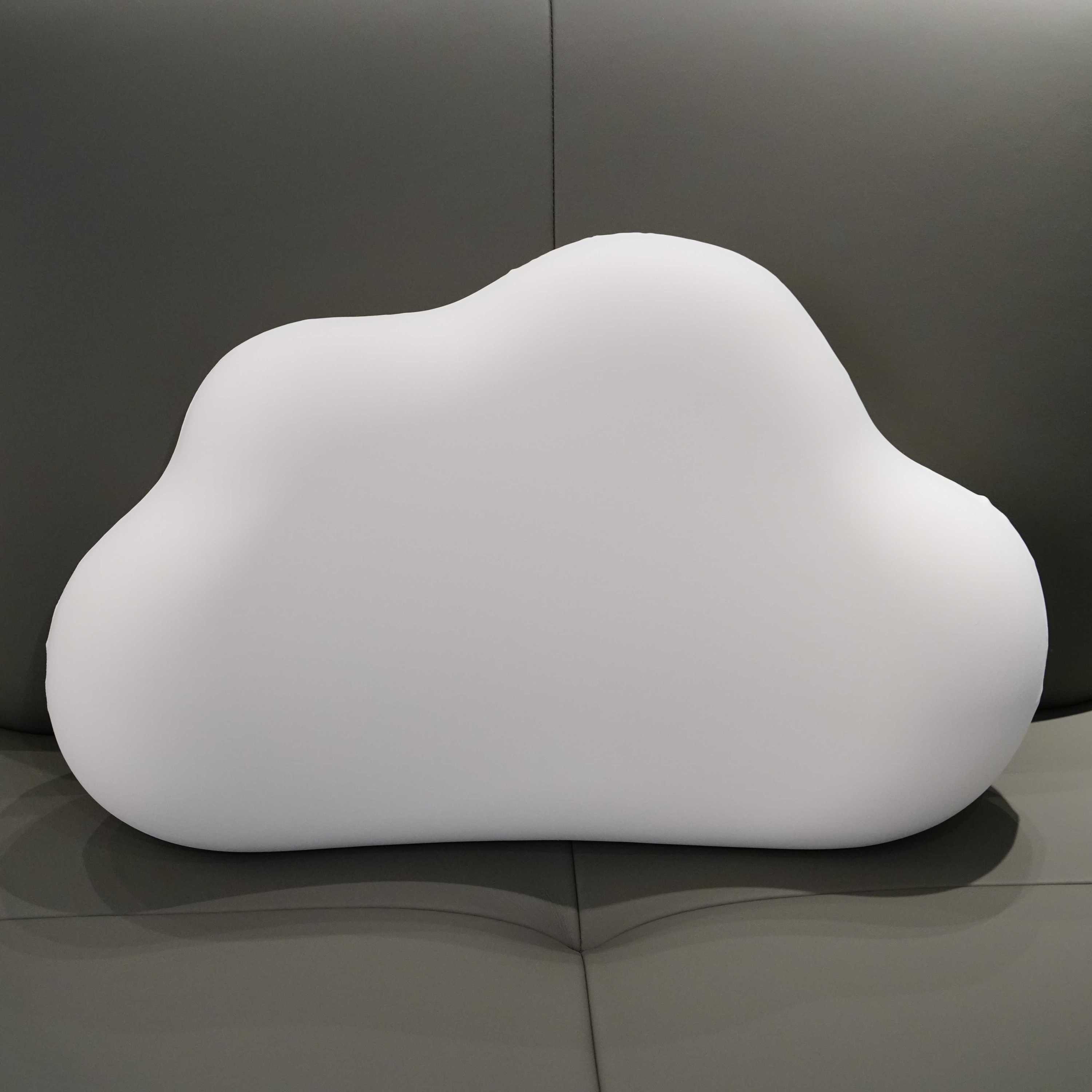Memory-Foam-Nackenkissen mit Wolkendesign 2