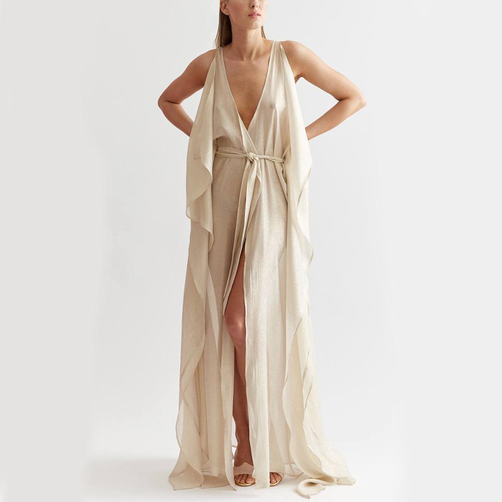 Champagnerfarbenes Satin-Maxikleid mit Asymmetrie-Ausschnitt