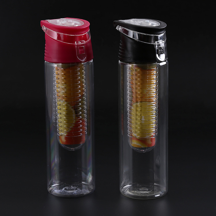 Trinkflasche mit Fruchteinsatz 3