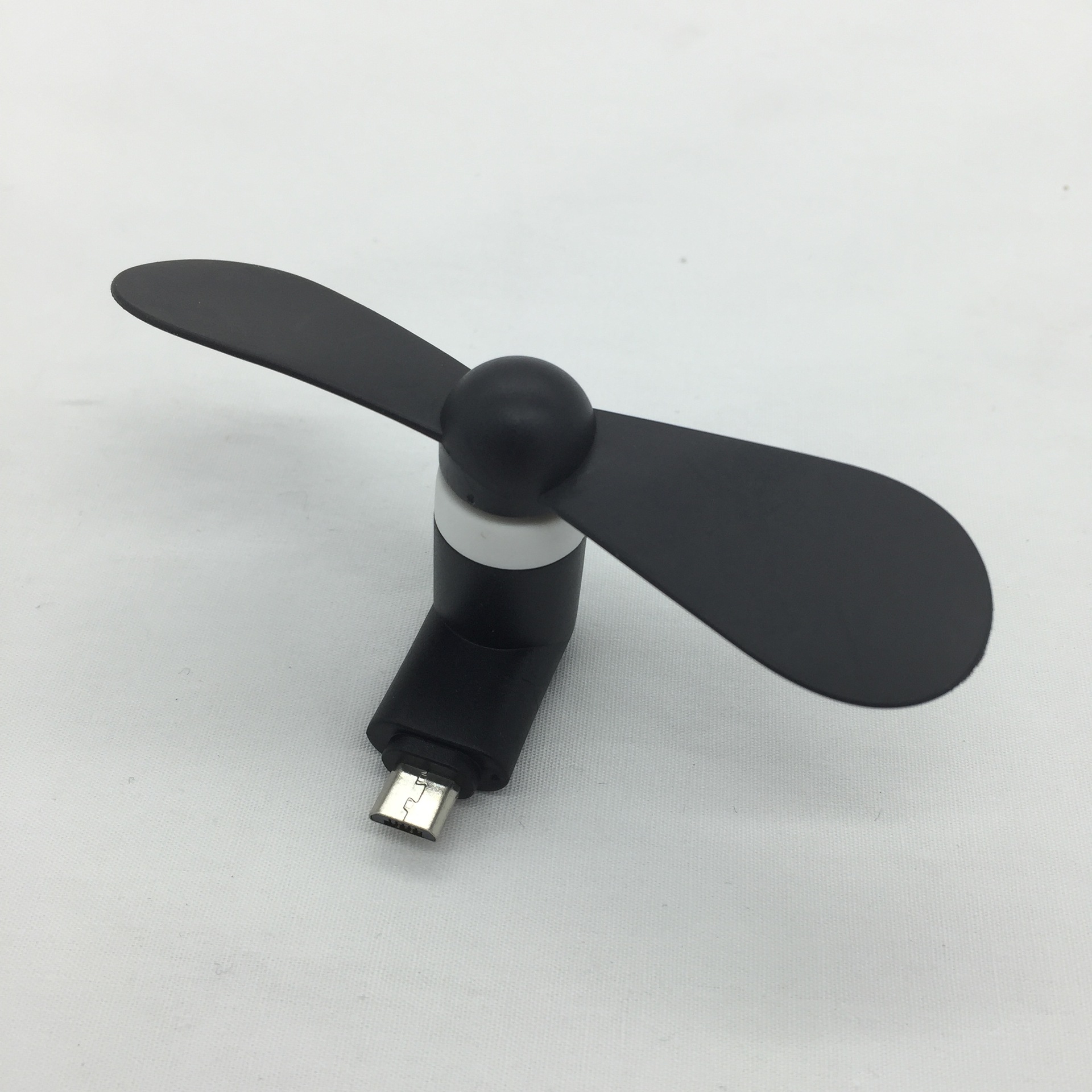 Mobiler Mini Ventilator mit USB