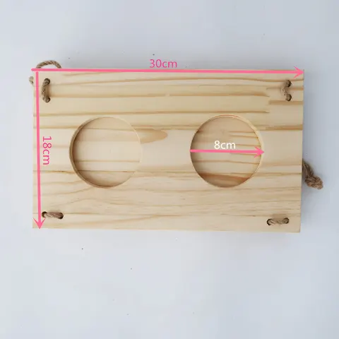 Holz-Heuraufe