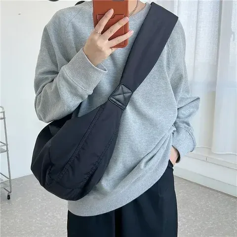 Nylon-Hobo-Tasche