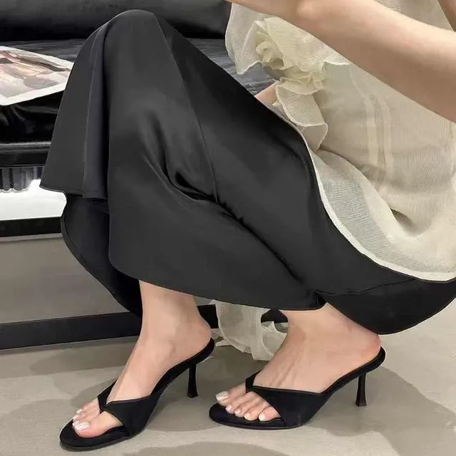 Clip-Toe-Hausschuhe 4