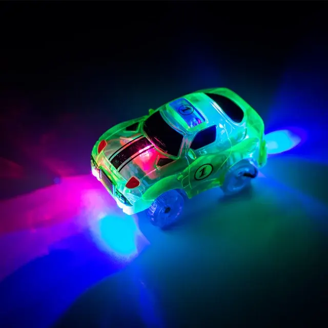 Rennbahn mit LED-Auto 2